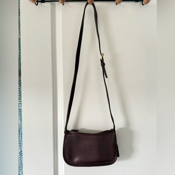 Vintage 1998 Coach Wendie 9031 Dark Brown Leather Crossbody Bag - Picture 1 of 8